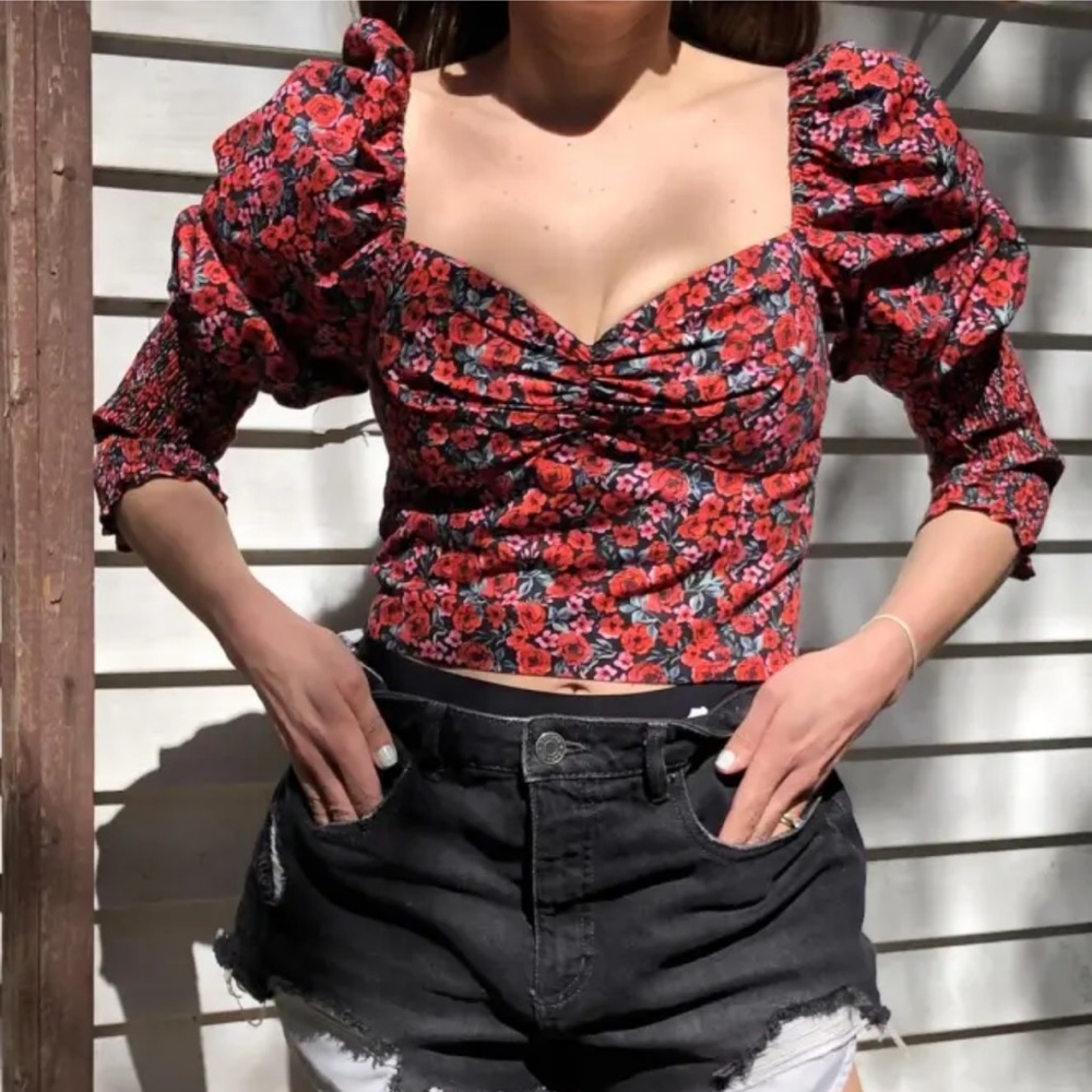 Zara cropped top puff sleeves